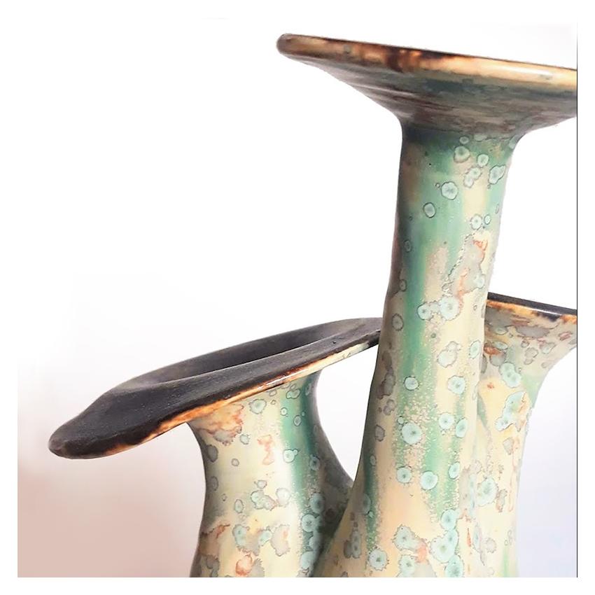Vase artisanal à trois trompettes soliflores, grès émaillé turquoise cristallisé EBonny.Céramiste - marketplace MyMarchy